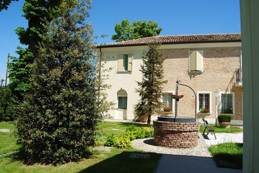 Relais Villa Roncuzzi Русси Экстерьер фото