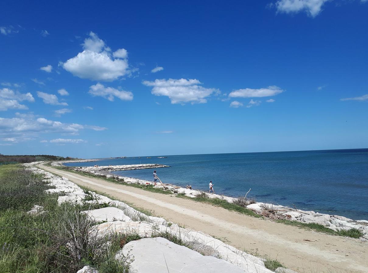 Relais Villa Roncuzzi Русси Экстерьер фото